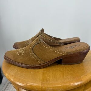 Patricia Nash Battista western embroidered suede mules. 8